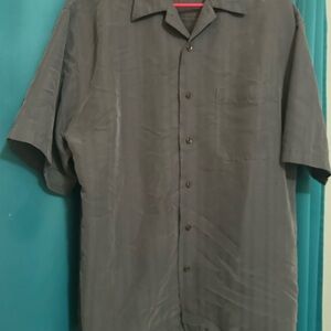 Haggar performance wear men’s grey short sleeve button down with pocket